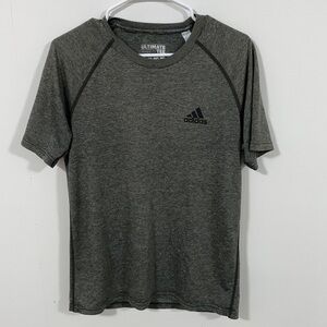 Adidas Ultimate Tee Women’s Size Medium in gray polyester very soft